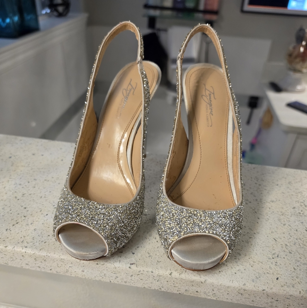 Vince Camuto Silver Glitter Slingback Peep-Toe Heels